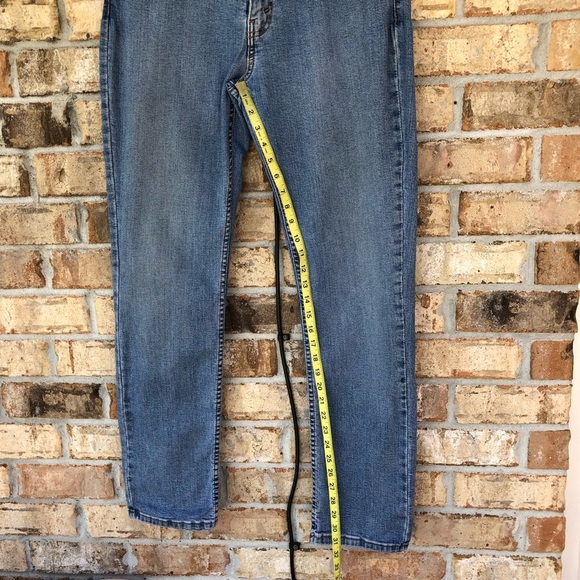 Levi’s Cotton Blend Medium Wash Straight Leg Jeans W36 L32 - Picture 14 of 15